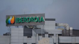 Iberdrola reta a Repsol con la apuesta por el camión eléctrico frente al de biocombustible