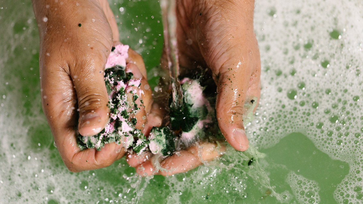 Bomba de baño con CBD de Lush