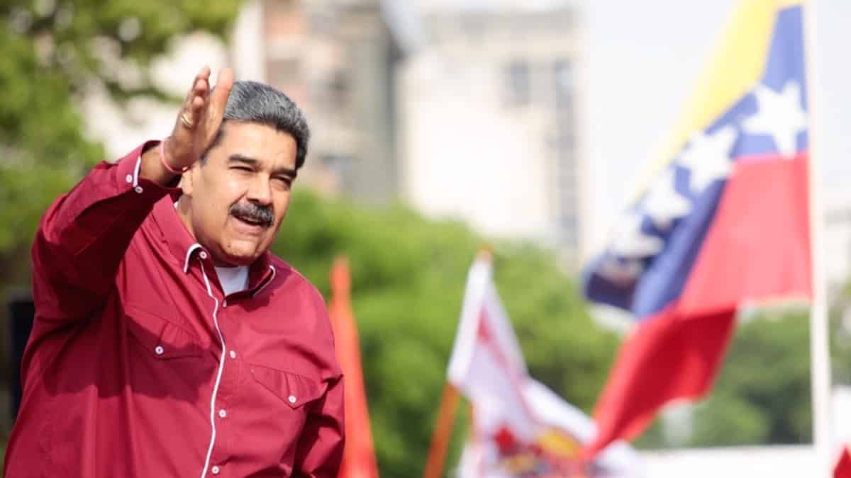 Maduro no descarta adelantar las elecciones presidenciales en Venezuela