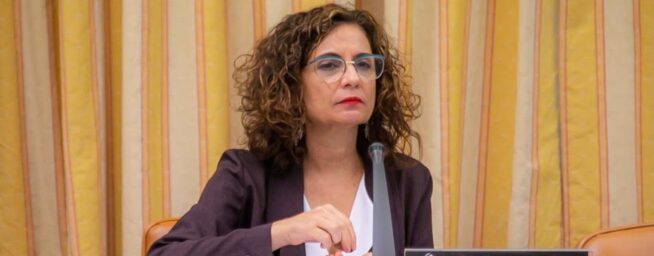 El Gobierno fija un déficit del 3% del PIB para 2024, un año antes de lo previsto