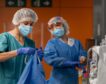 El Gobierno ignora la evidencia científica: mascarillas en los hospitales «con o sin covid»