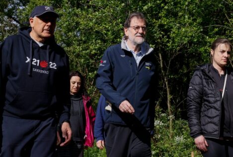 Rajoy pide «normalizar» las visitas de Juan Carlos I y afirma que son buenas para Sangenjo