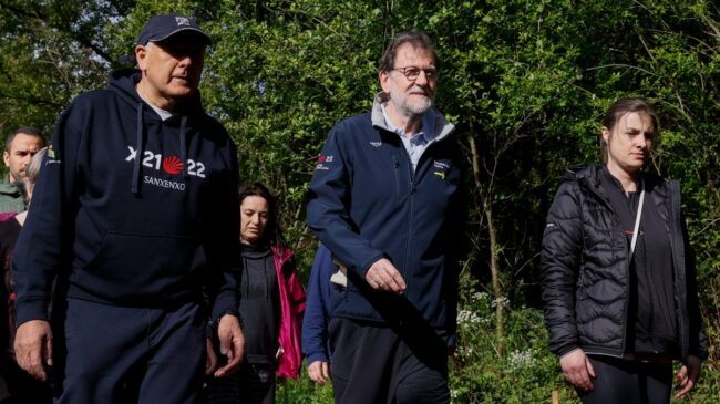 Rajoy pide «normalizar» las visitas de Juan Carlos I y afirma que son buenas para Sangenjo