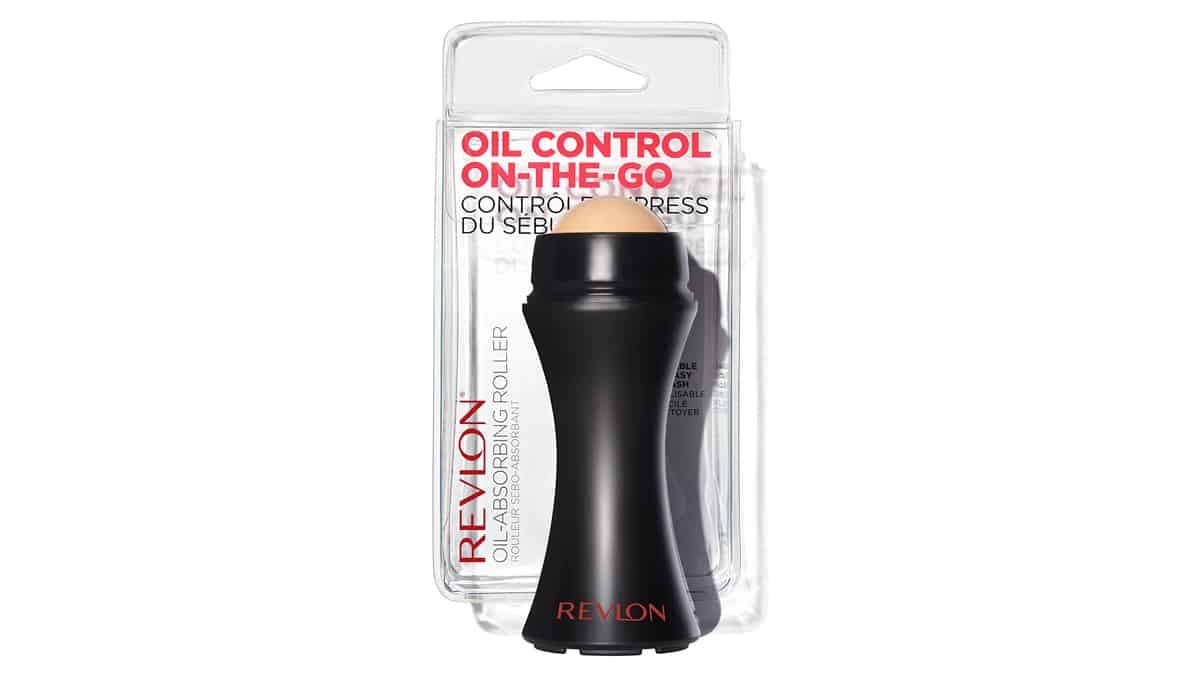 Oil Absorbing Volcanic Rollerque de la firma Revlon. (PVP: 8.55€)