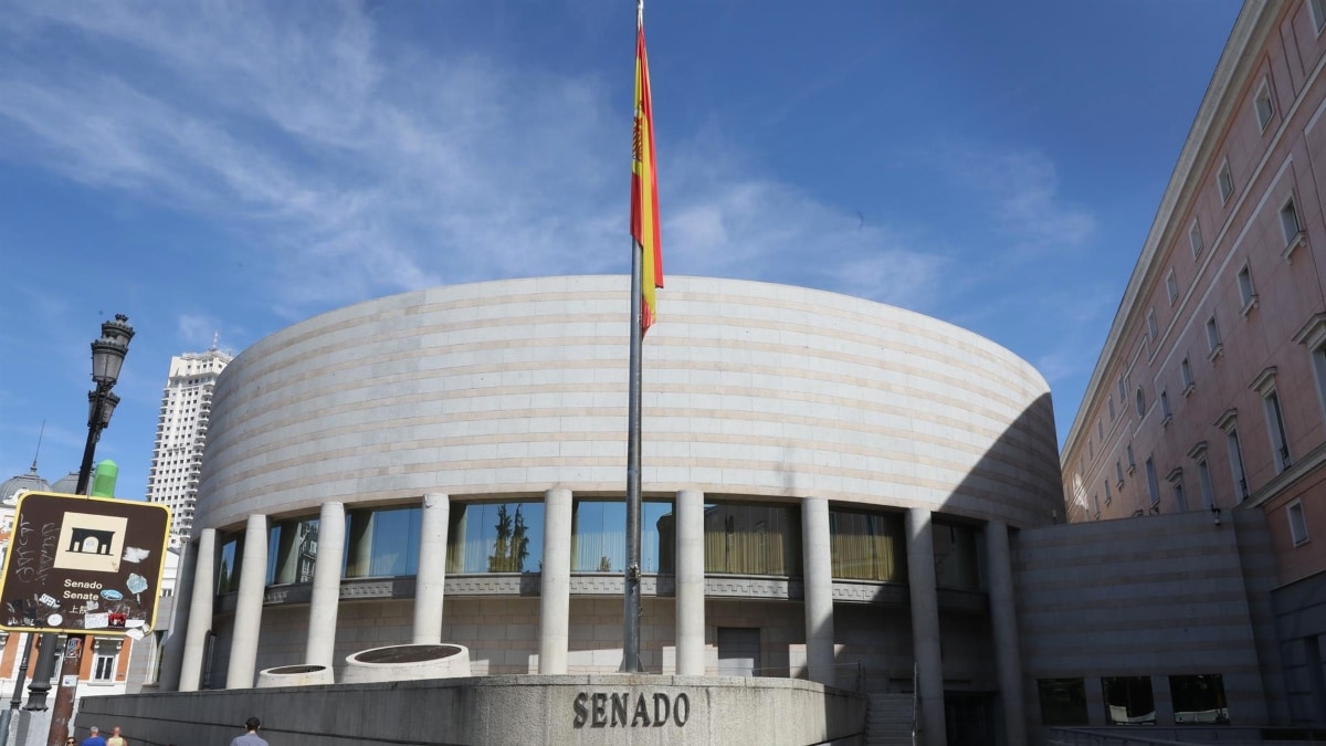 El Senado aprueba en comisión la reforma del ‘sí es sí’ con los votos de PSOE, PP y PNV