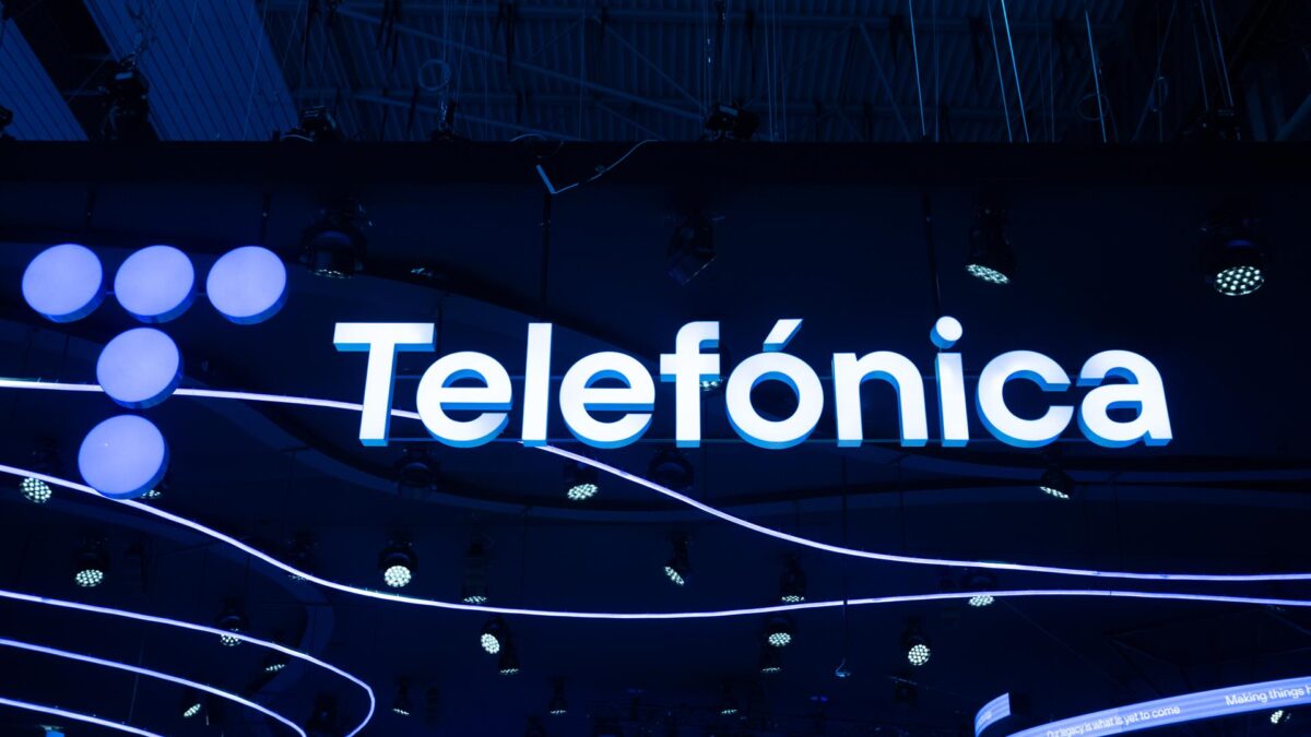 Saudi Telecom mantiene su hoja de ruta en Telefónica pese al órdago del Gobierno