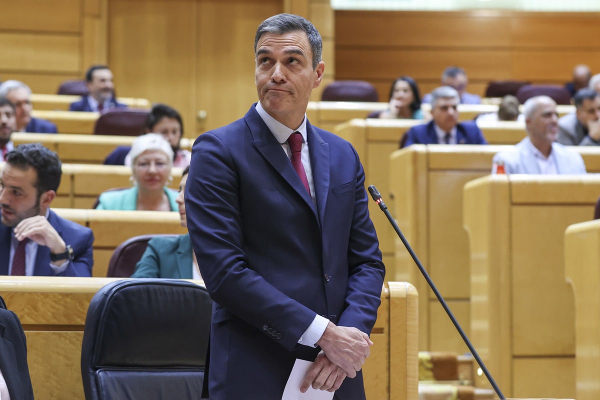 Feijóo exige a Sánchez en el Senado «romper con Bildu o romper con la decencia»