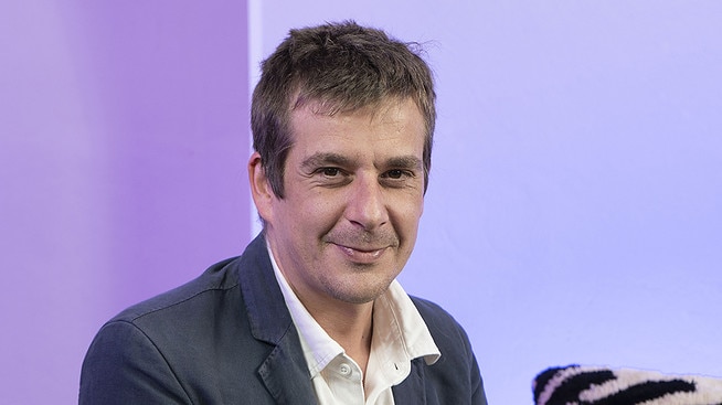 Alfonso J. Ussía: «He ensuciado mi mirada para poder escribir»