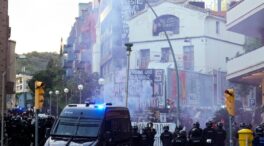 La policía impide enfrentarse a manifestantes pro y anti okupas en una Bonanova en tensión