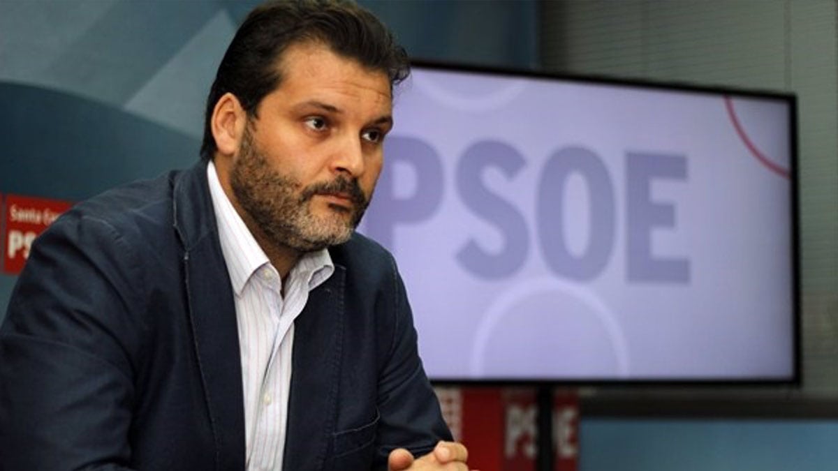 Dimite de sus cargos el número dos de la lista del PSOE en Tenerife detenido por agresión