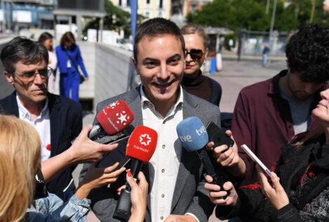 Moncloa y Ferraz «recomendaron» a Lobato sacar del Senado al candidato de Bolaños 