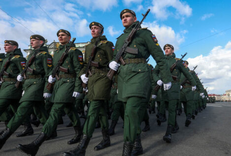 Reino Unido dice que Rusia recluta a migrantes de Asia central para luchar en Ucrania