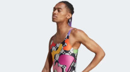 Adidas lanza un bañador promocionado por una modelo trans para visibilizar al colectivo LGTB