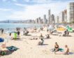 El sector turístico considera «absolutamente inoportuno» convocar elecciones en verano