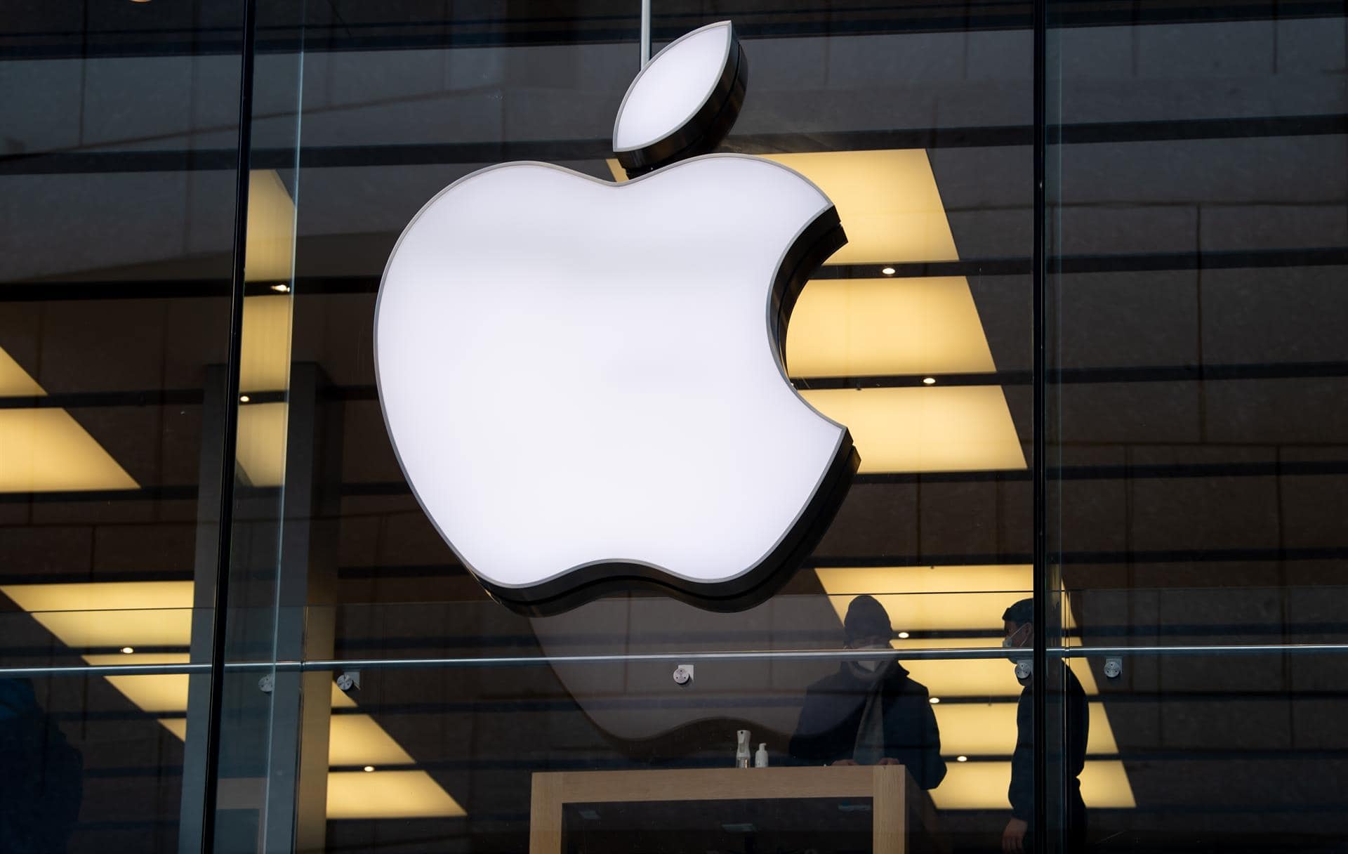 Apple ganó un 3,4% menos hasta marzo y recomprará 81.000 millones en acciones