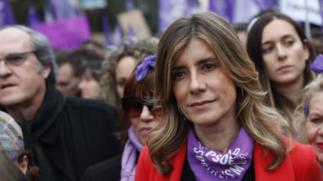 La empresa pública Correos pagó por enviar alumnos al máster de Begoña Gómez