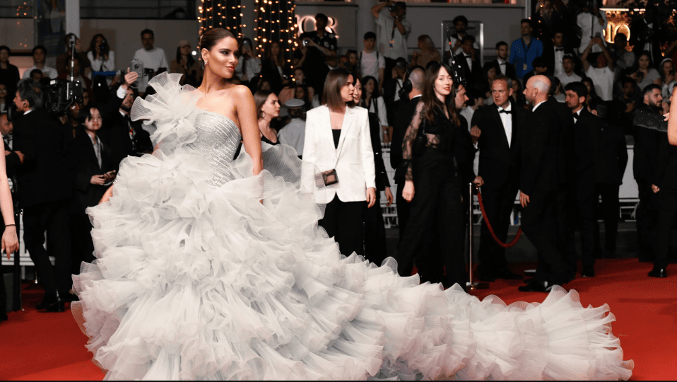 De las transparencias al ‘vintage’, las tendencias de la moda en Cannes