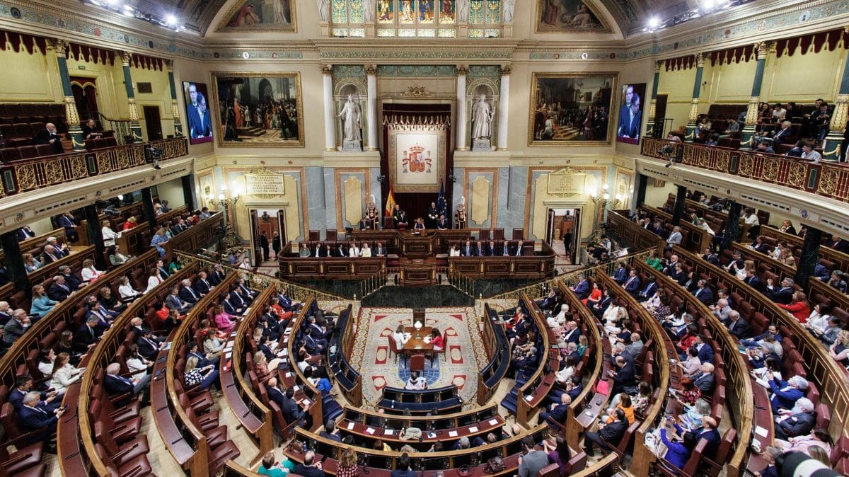 Un tercio de los diputados de la pasada legislatura queda fuera de las listas al Congreso