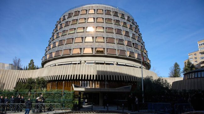 El TC anula la decisión del Parlament de debatir propuestas en defensa de la autodeterminación