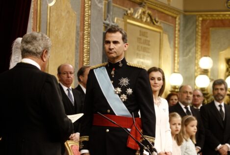 Por qué no hay coronación en España