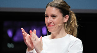 Igualdad gastó 31.000 euros en un acto para pedir que la memoria democrática sea feminista