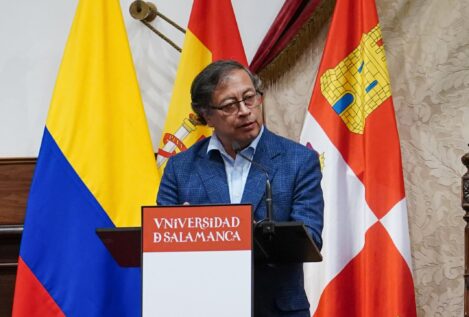 El fiscal general de Colombia reta a Petro a que le eche: «Aquí estoy, esperando la destitución»