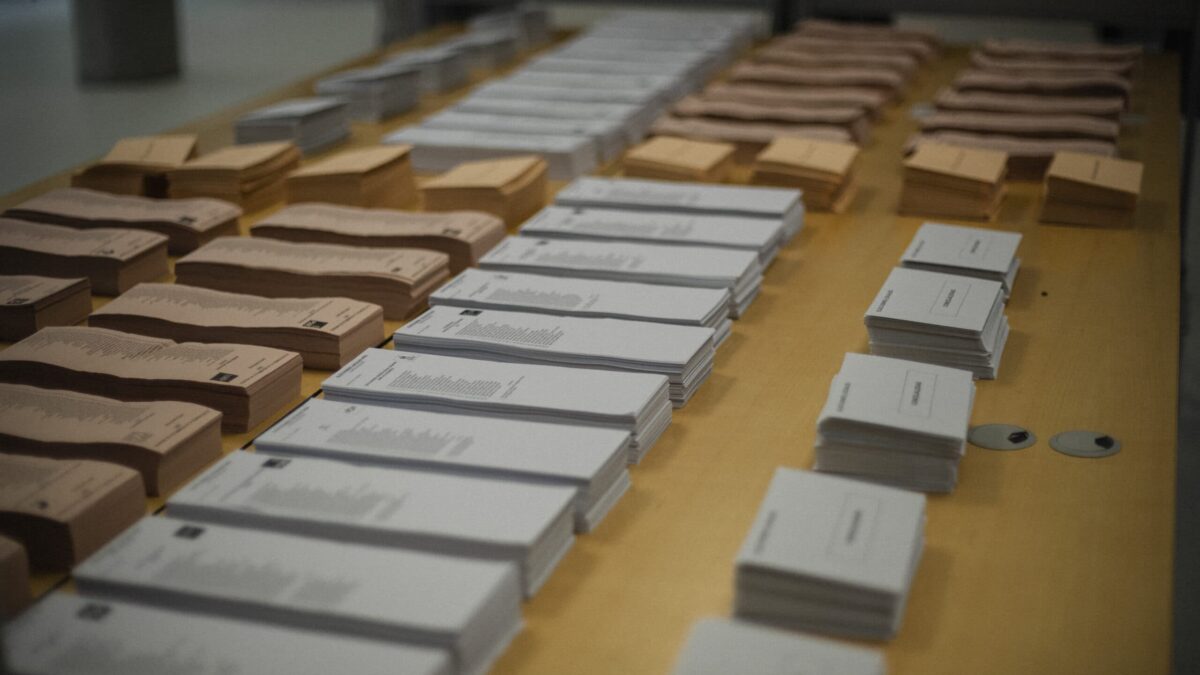 Lista completa elecciones Andalucía en Sevilla: candidatos, partidos y novedades