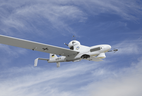 Luna NG, el portaaviones volador que carga hasta ocho drones kamikazes