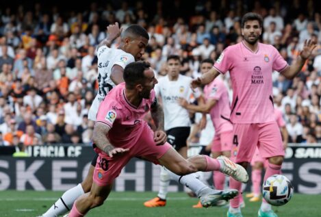 El Espanyol desciende a segunda tras un empate con el Valencia
