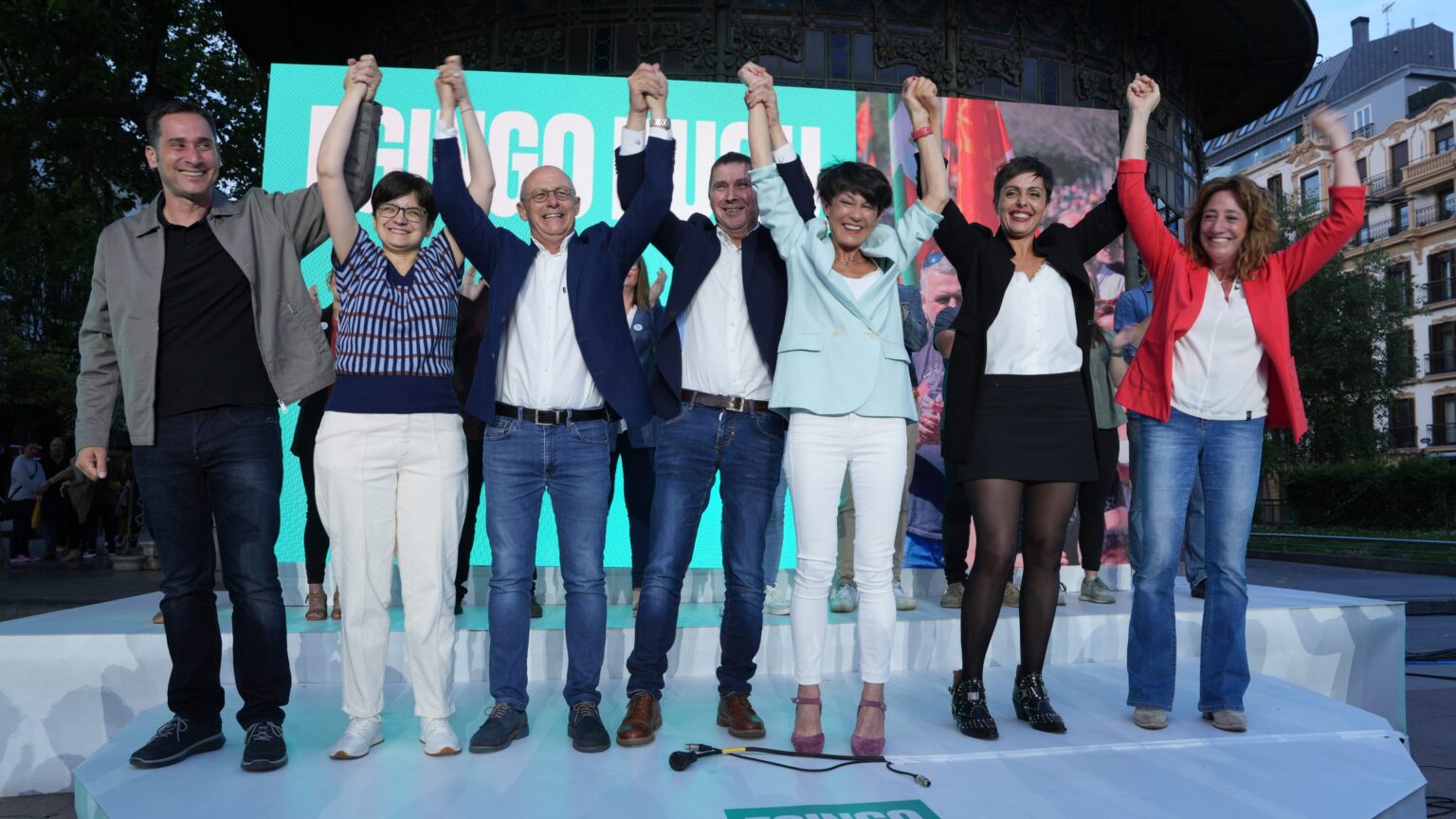 Bildu es el partido con más concejales en el País Vasco y Navarra y vence en Vitoria