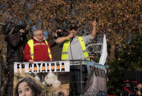 El sindicato mayoritario de taxis de Barcelona retira su apoyo a Colau por las 'super islas'