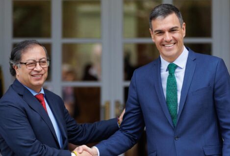 Petro pide a Sánchez sacar al ELN de la lista terrorista de la UE si prospera la negociación