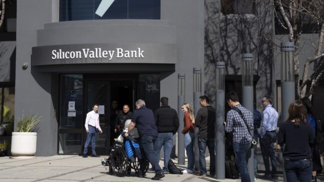 Silicon Valley Bank llegó a perder un millón de dólares por segundo el día antes de caer