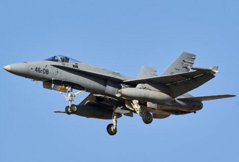 Se estrella un F-18 en la base aérea de Zaragoza durante una exhibición