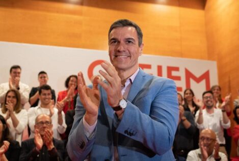 Sánchez acusa al PP de «embarrar» la campaña con el voto por correo para desmovilizar
