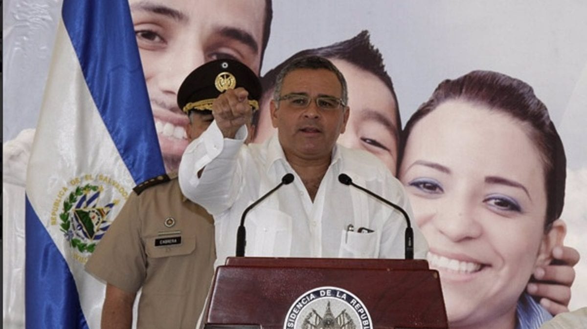 Condenan al expresidente El Salvador Mauricio Funes a 14 años por una tregua con las pandillas