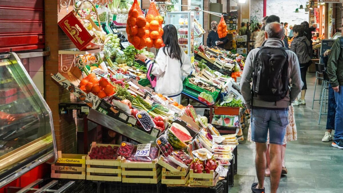 El IPC subió ocho décimas en abril, al 4,1%, y los alimentos moderaron su crecimiento al 12,9%