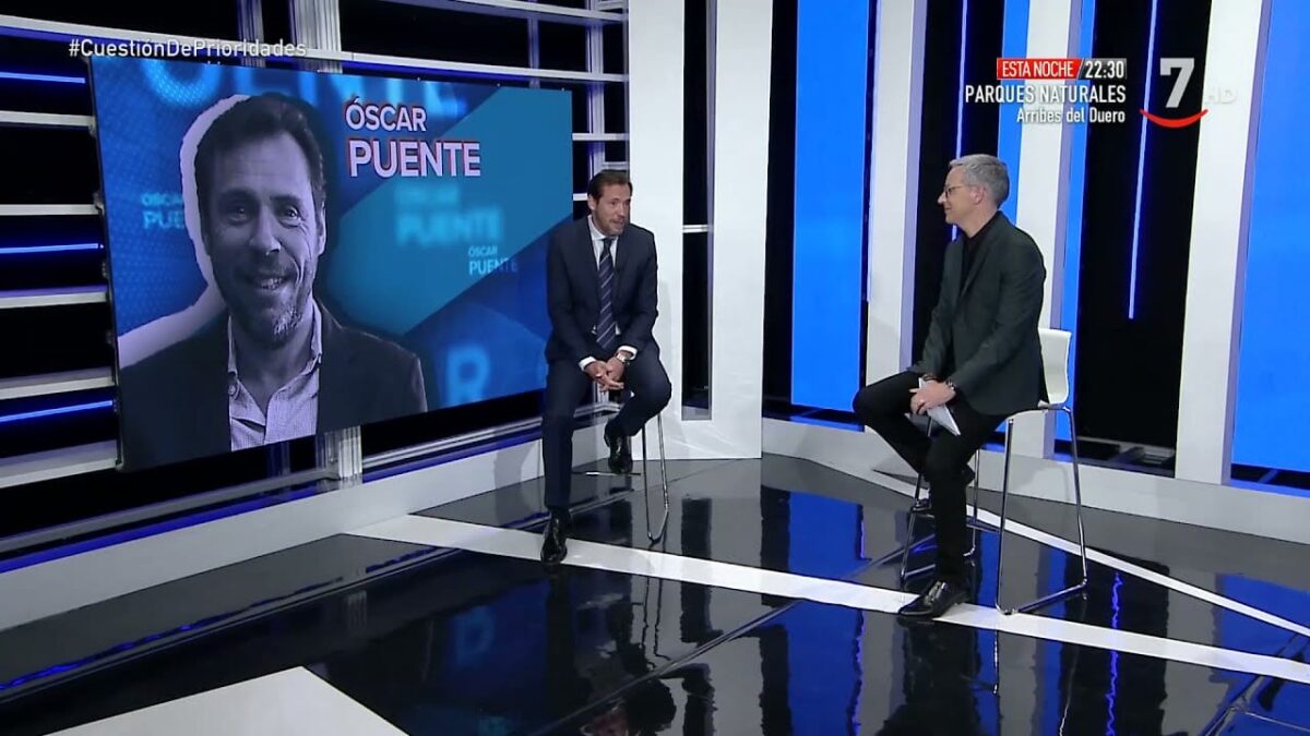 Óscar Puente deja ‘tirados’ a los periodistas de RTCyL en una entrevista