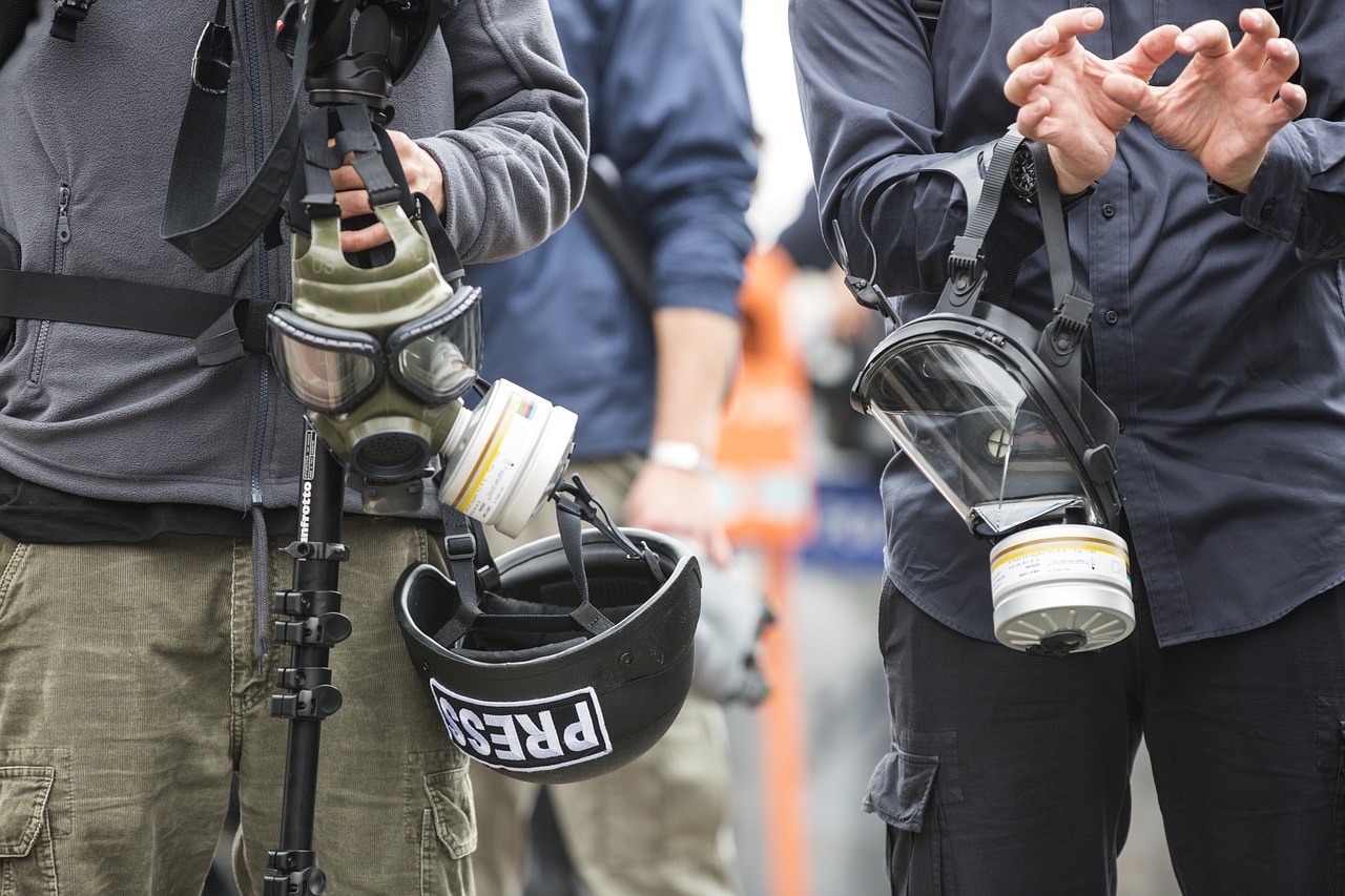 Periodistas españoles bajo las bombas en Ucrania: «Si te cae un cohete, estás muerto»