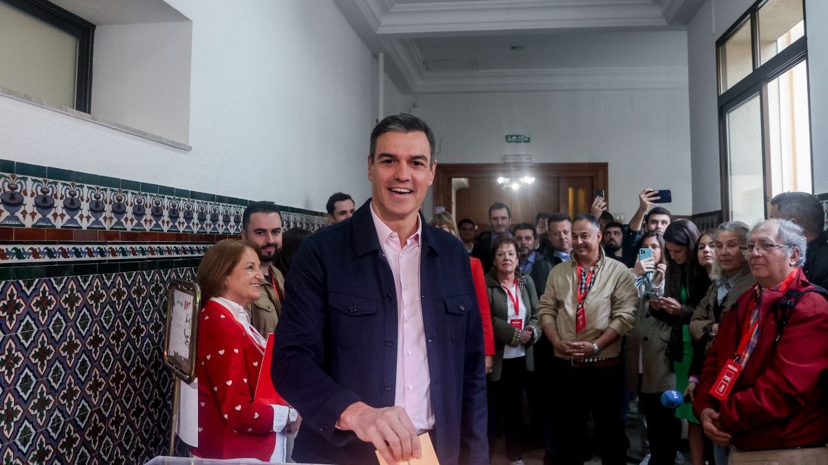 Pedro Sánchez no acudirá a Ferraz para seguir la noche electoral