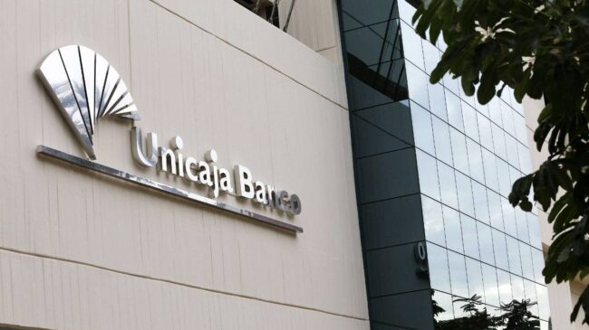 UGT acusa al CEO de Unicaja de preocuparse de ‘sus bolsillos’ y no por clientes y trabajadores
