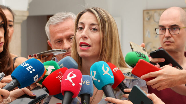María Guardiola dijo hace 10 días que «bajo ningún concepto» Vox entraría en su Gobierno