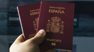 La odisea de renovar el DNI y el pasaporte: el sistema se ha caído tres veces en 21 días