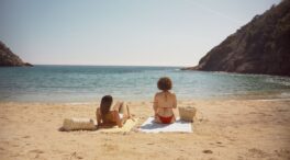 ISDIN convierte la plaza del Callao en una playa para concienciar sobre la fotoprotección