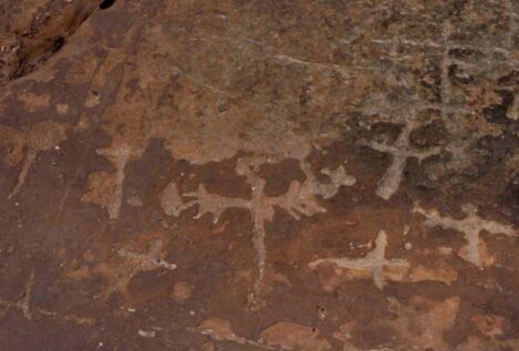 Documentan más de 250 grabados prehistóricos en un yacimiento catalán