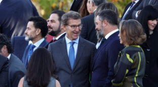 El PP duda si ceder a Vox un puesto en el Congreso para facilitar los pactos regionales