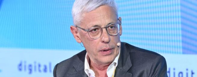 Vodafone España fía su crecimiento a las líneas móviles a la espera del desembarco de Zegona