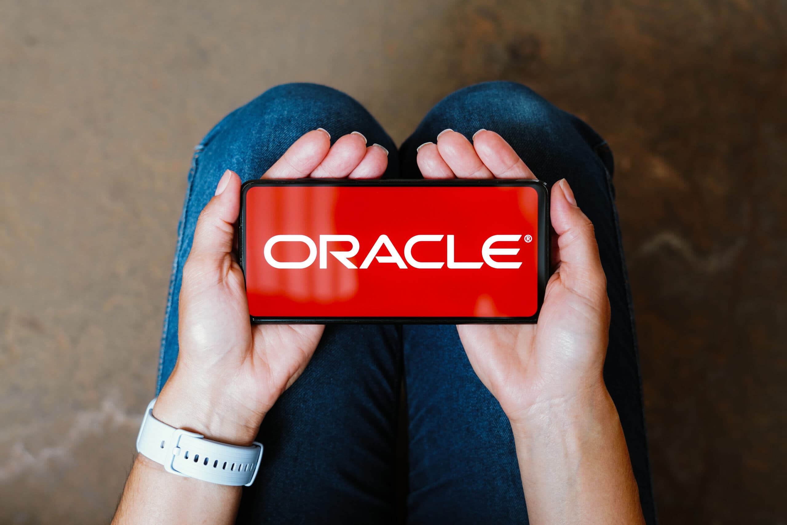 Oracle se apoyará en Telefónica para lanzar en España su primera nube soberana en Europa