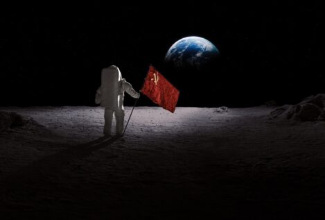 'Para toda la humanidad' o qué pasaría si los soviéticos hubieran pisado primero la Luna