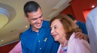 La presidenta del PSOE de Sevilla tacha de «judío nazi» a Elías Bendodo